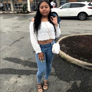 Meet your Posher, Alexis